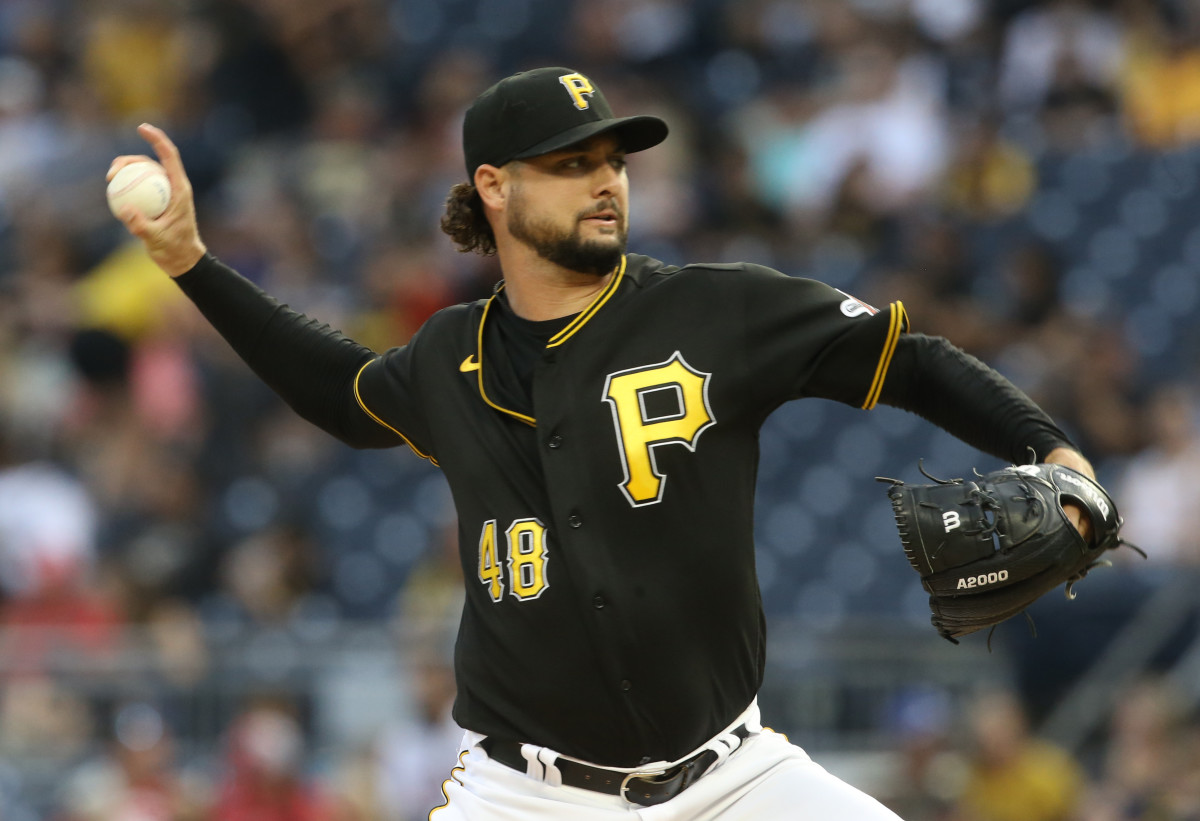 Pirates pitcher Tyler Beede throws a pitch. (2022)